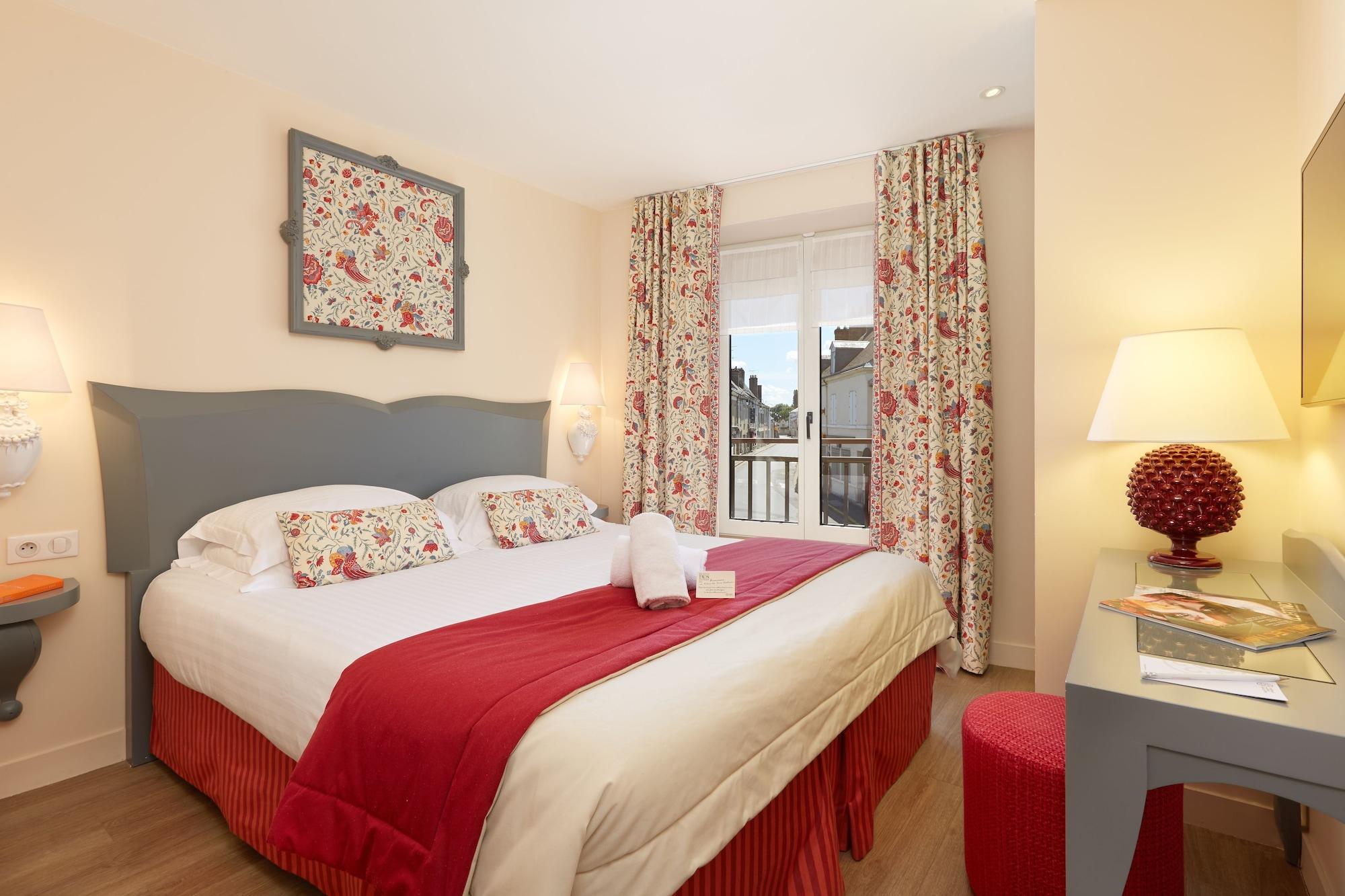 Relais Des Trois Chateaux Hotel-Restaurant - Teritoria Cour-Cheverny Esterno foto