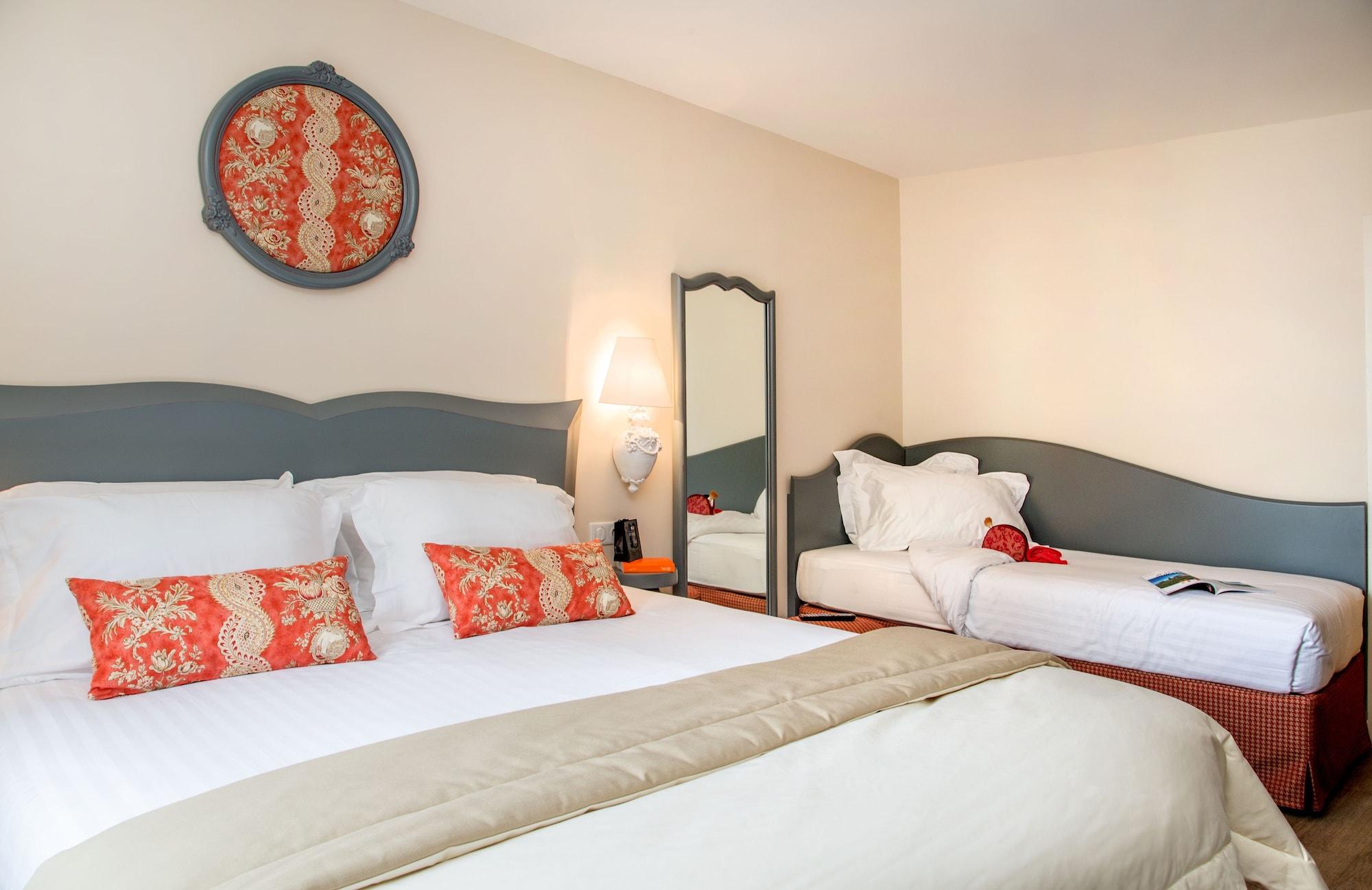 Relais Des Trois Chateaux Hotel-Restaurant - Teritoria Cour-Cheverny Esterno foto