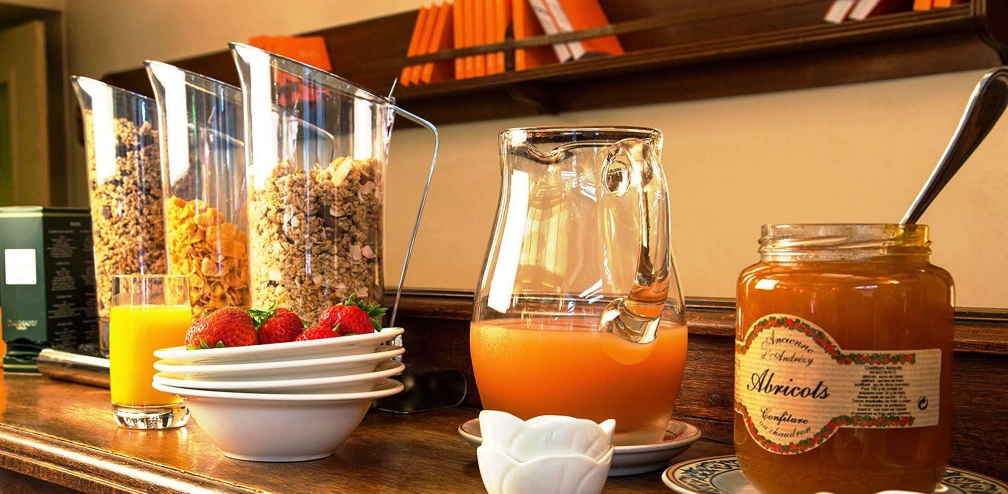 Relais Des Trois Chateaux Hotel-Restaurant - Teritoria Cour-Cheverny Esterno foto